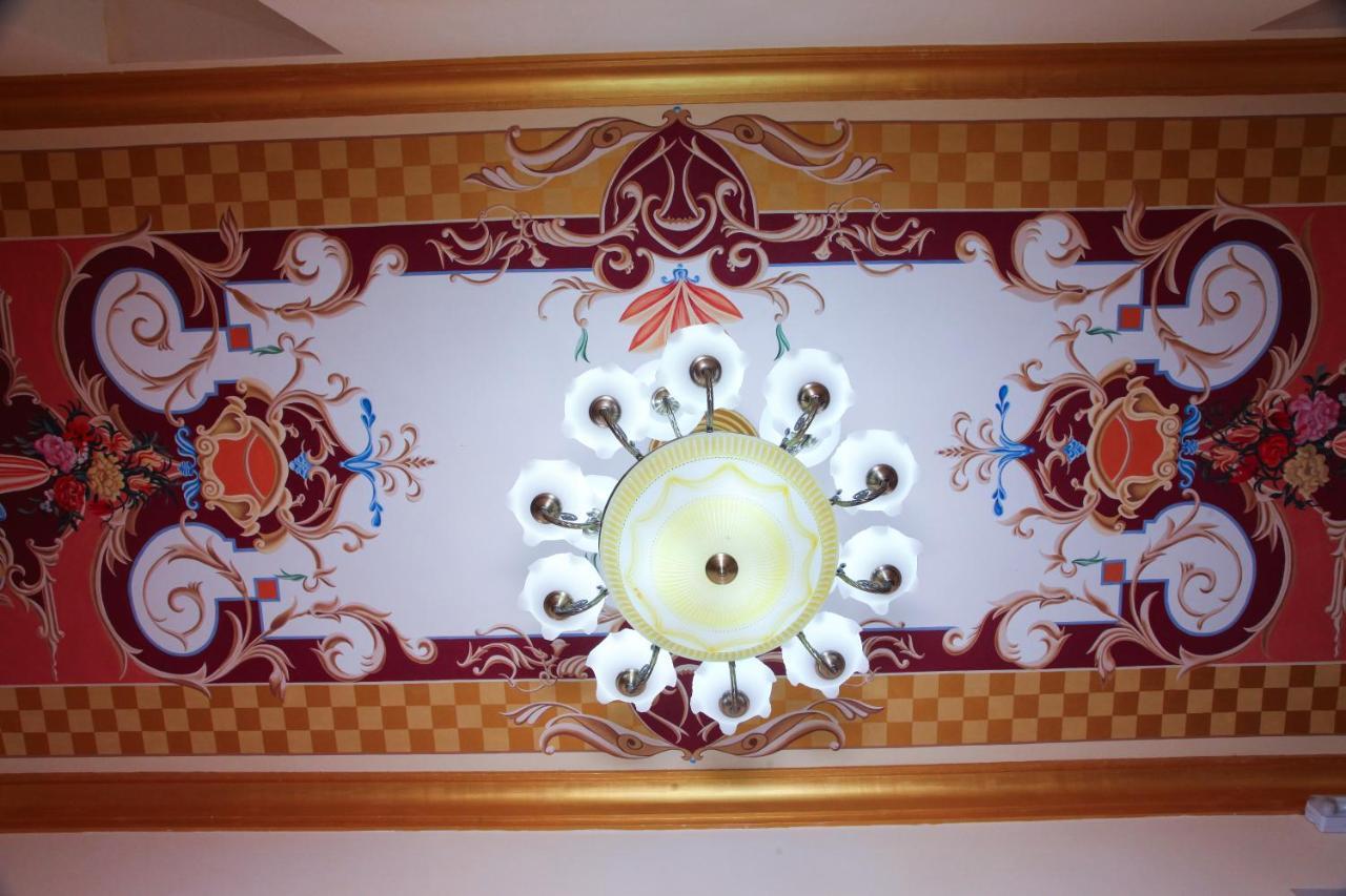 Kamelot Hotel Buchara Buitenkant foto