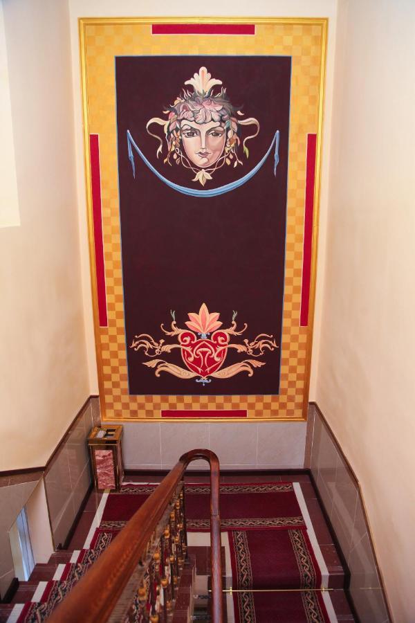 Kamelot Hotel Buchara Buitenkant foto
