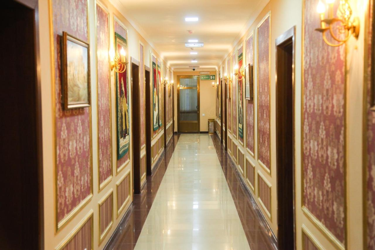 Kamelot Hotel Buchara Buitenkant foto